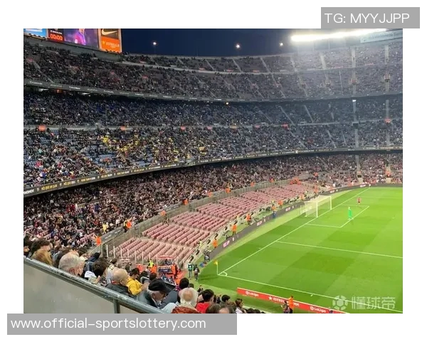 世体报道:诺坎普第三层侧看台开建,底部基础已完成,城市与球场共赏未来 世体报道:诺坎普第三层侧看台开建,底部基础已完成,城市与球场共赏未来